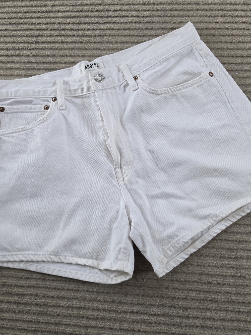 Agolde Unisex White Cotton Button Beach Shorts Size 30 Button Fly 4" Inseam